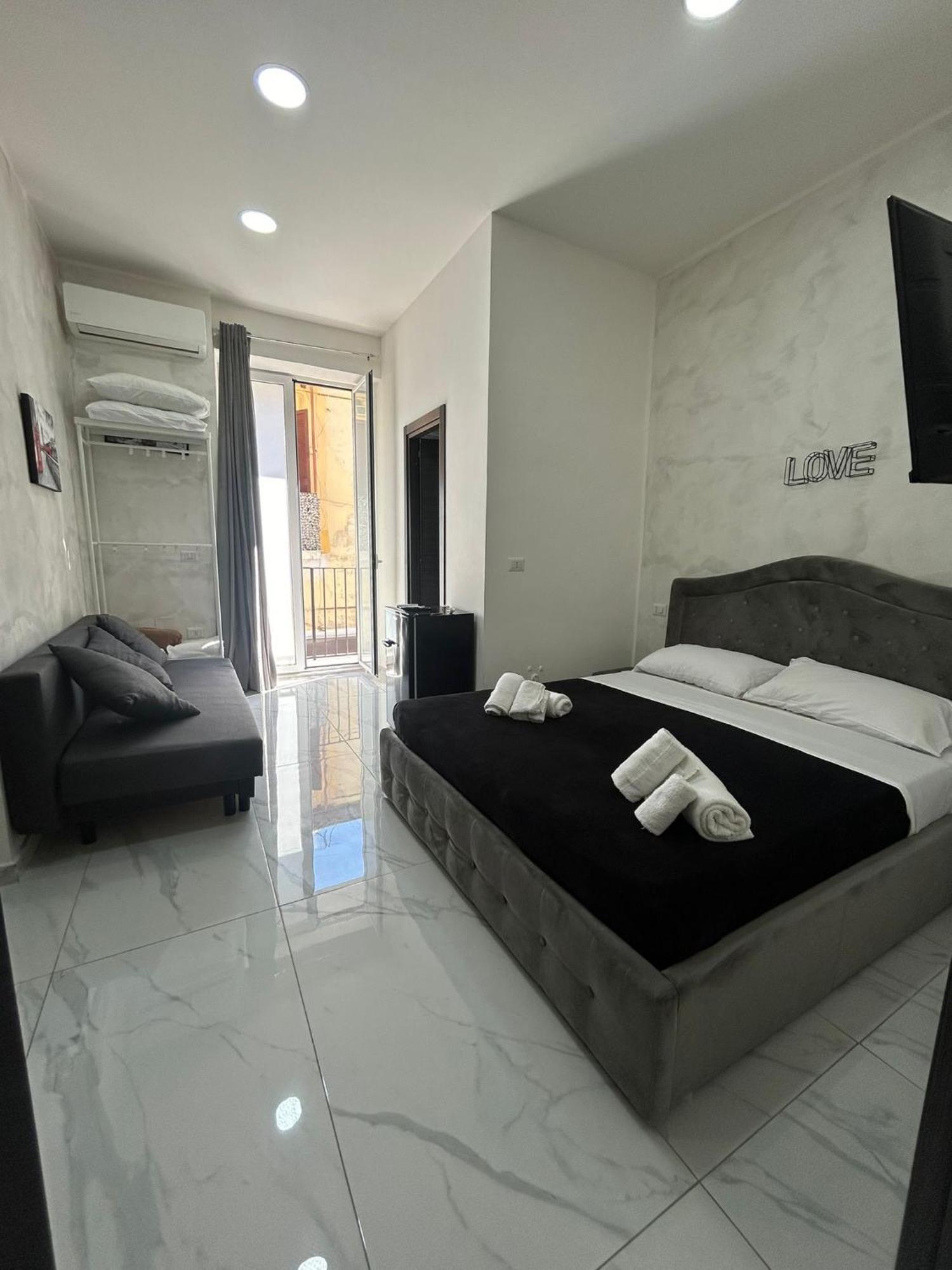Terrace Luxury Caracciolo Appartamento *
